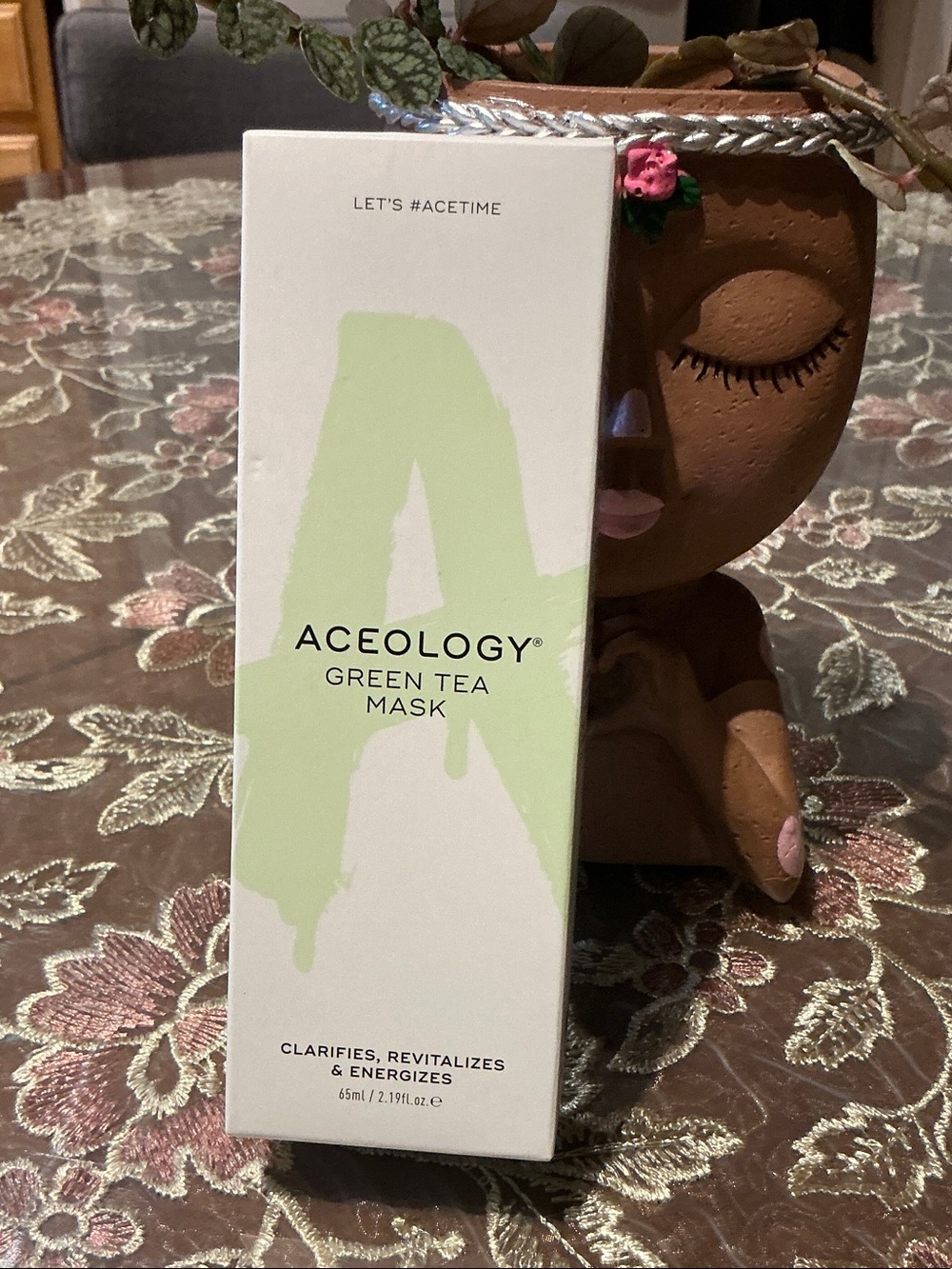 Aceology Green Tea Mask – Revitalizing Women’s Skincare